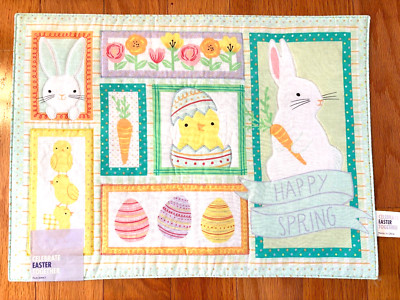 Table mats, set of 4 Easter Bunny & chicks light green, new 13x 18,