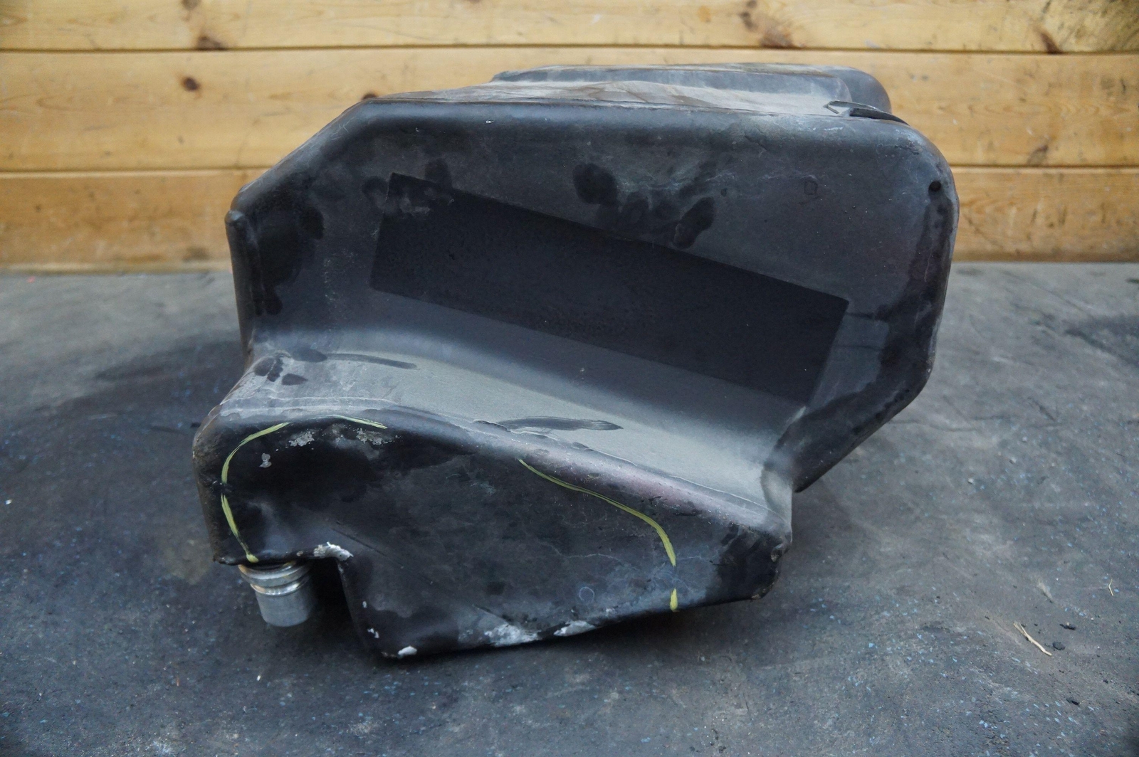 Left Driver Side Fuel Tank 276667 OEM Ferrari 458 Italia Spider Speciale *Note*