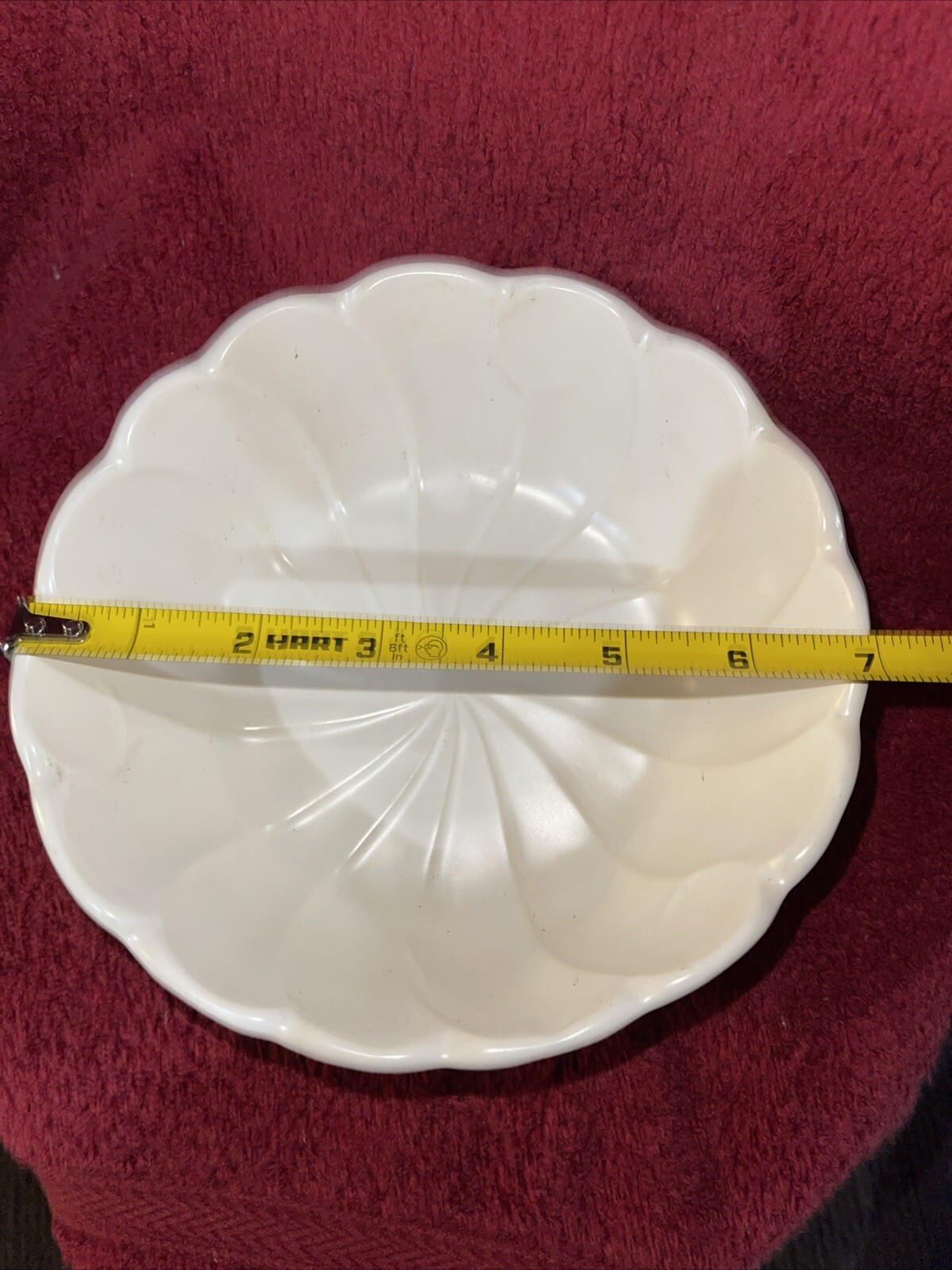 Hull regal planting dish number 315 made in the USA Falak Tayyeb