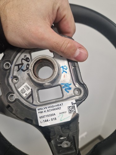 2021 Mercedes-Benz OEM W223 S-Class+ Wood Piano Black Steering Wheel Rim - Picture 6 of 6
