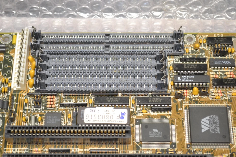 New old stock VIA FIC 486-GVT-2 Socket 3 motherboard with intel 486 CPU - Image 3 of 4