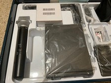 Shure SLX124 -G5 Wireless Guitar System  RF: 494 to 518 MHz SM58, combo.