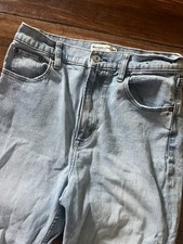 Abercrombie  Fitch Curve Love 90's Slim Straight Ultra High Rise Jeans 29 Light