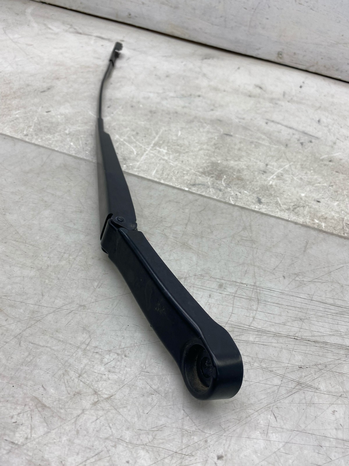 2015-2020 BENTLEY BENTAYGA OEM FRONT LEFT & RIGHT WINDSHIELD WIPER ARM SET x2