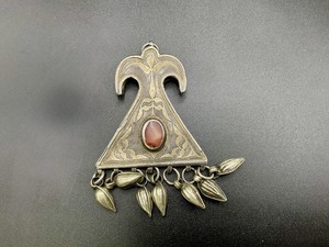 Vintage Turkman pendant-silver tone-larger scale-possible agate stone-pretty!