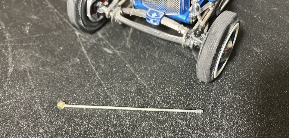 NECESITA REPARACIÓN Danbury Como Nuevo 1:24 Edición Limitada 1922 Ford Kookie’s Kar Modelo Coche Foto 3 de 4