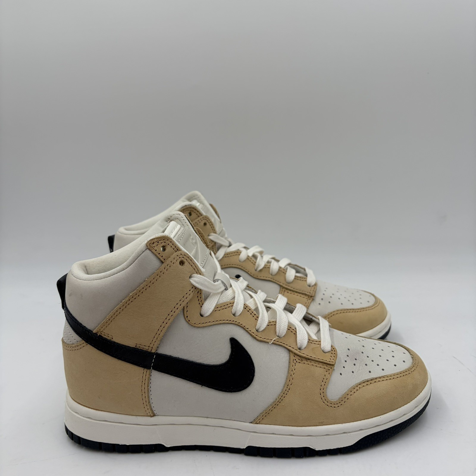 Size 7.5 Nike Womens Dunk High Premium ‘Sesame Obsidian’ sneakers shoes