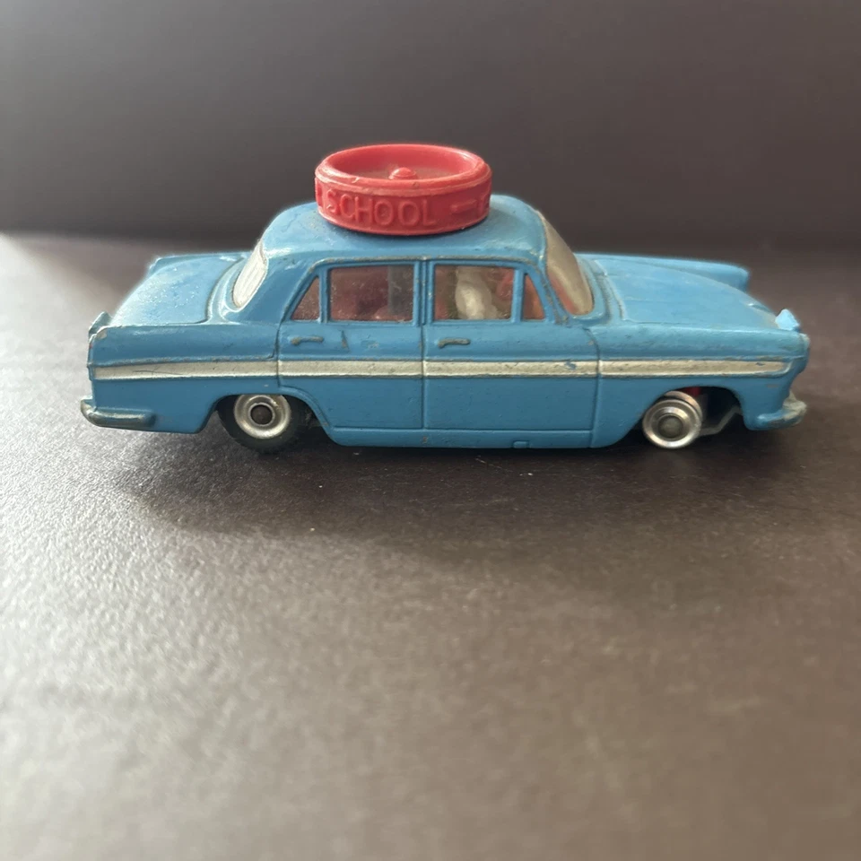 Corgi Toys Austin A.60 Motor School Car 1:43 - Immagine 4 di 4