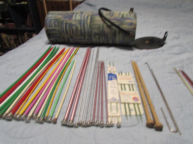 vintage knitting needle or yarn cylinder case, plus knitting needles , crocet