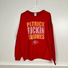 Kansas City Chiefs Patrick F    Mahomes Crewneck Sweatshirt Red Size XL