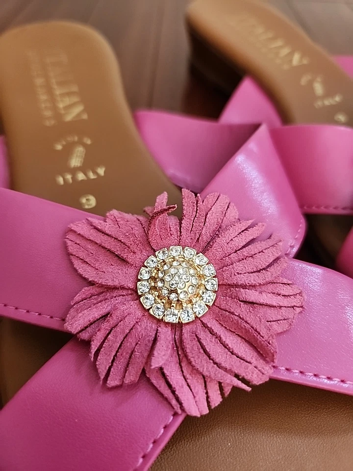 Italian Shoemakers Pink Wedge Sandals With Diamond Flower Made in Italy Size 9 - Image 2 of 4