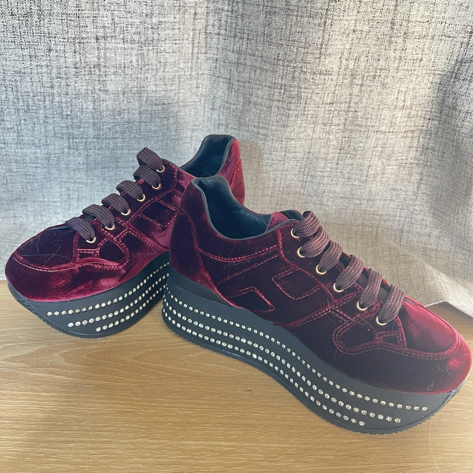 Tênis plataforma Hogan Red Velvet couro midi - Imagem 4 de 4