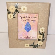 Special Moments Handcrafted Collection Pressed Dried Flowers Photo Picture Frame