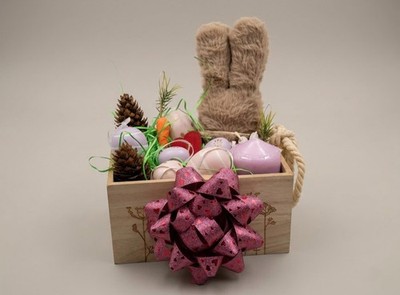 Dekokiste mit Osterdeko & Kerze   Holzbox mit Hase, Eiern & Deko
