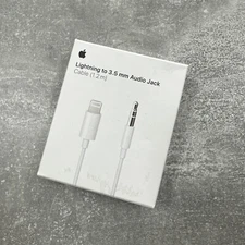 GENUINE APPLE LIGHTNING TO 3.5MM AUDIO JACK CABLE ADAPTER - WHITE A1879
