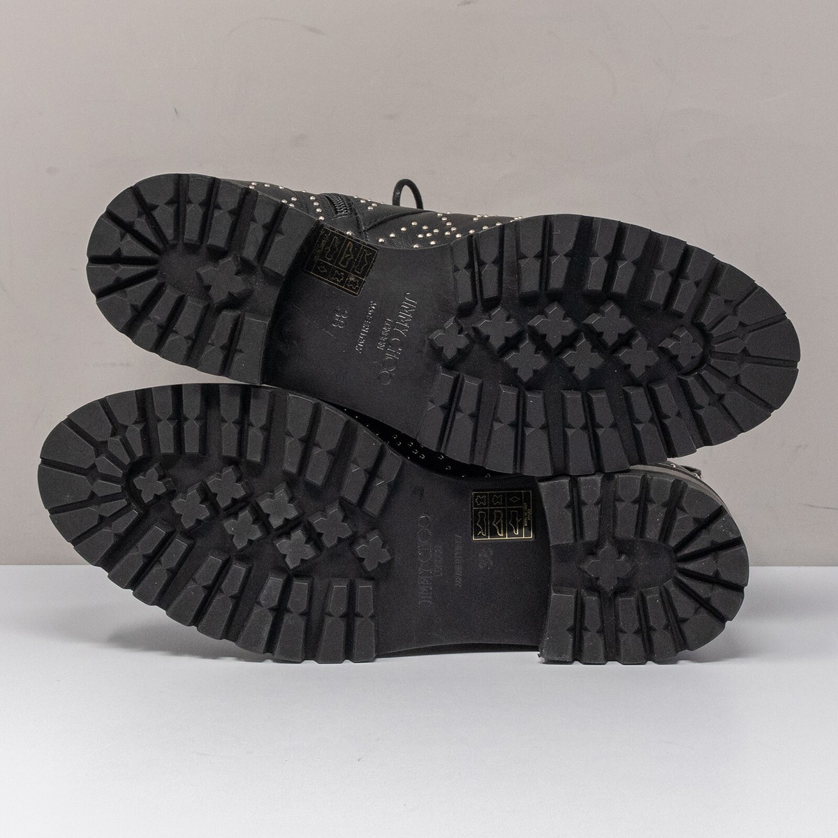 JIMMY CHOO の靴♪ ★CRUZ Flat★ 【多色在庫】 Jimmy Choo Cruz Flat Star Studded Black Leather Boot, Size
