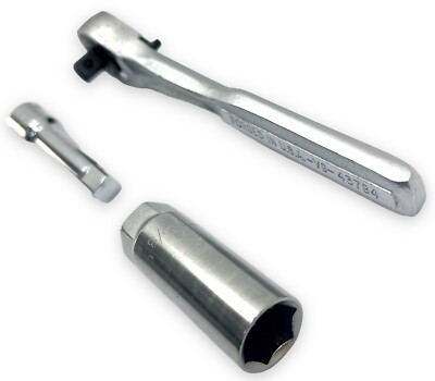 Craftsman VG-43784 3/8” Ratchet & 43324 5/8” Spark Plug Socket