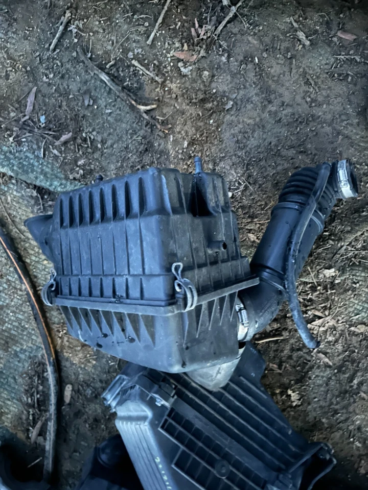 03-05 CHRYSLER PT CRUISER GT TURBO FABRICANTE DE EQUIPAMENTO ORIGINAL CONJUNTO DE FILTRO DE CAIXA DE LIMPADOR DE ENTRADA DE AR - - Imagem 2 de 2