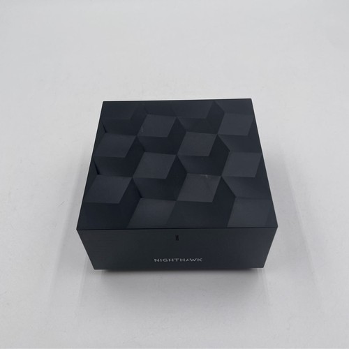 NETGEAR Nighthawk Dual-Band Whole Home Mesh WiFi 6 Add-on Satellite (MS70) - Picture 3 of 7