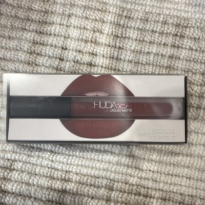 HUDA BEAUTY Liquid Matte Lipstick Famous Transfer-Proof 4.2 ml