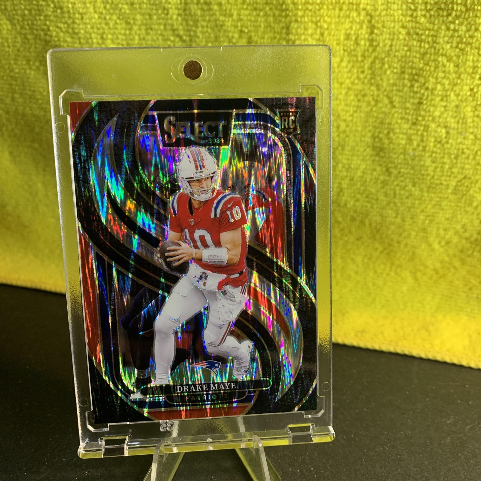 2024 Panini Select - Premier Level Drake Maye #113 Black & Red Shock Prizm (RC)