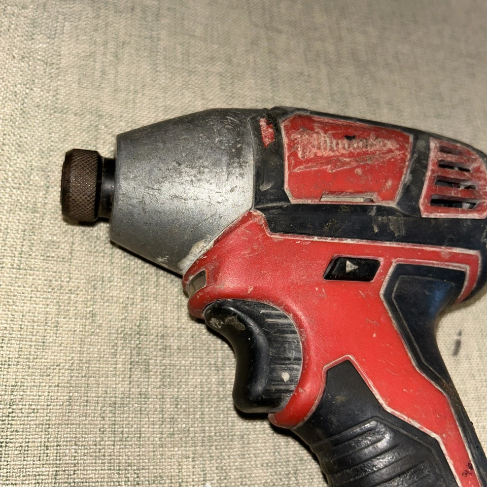Milwaukee 2656-20 Impact Driver With M18 Red Lithium Ion Battery Tested - Image 2 of 4
