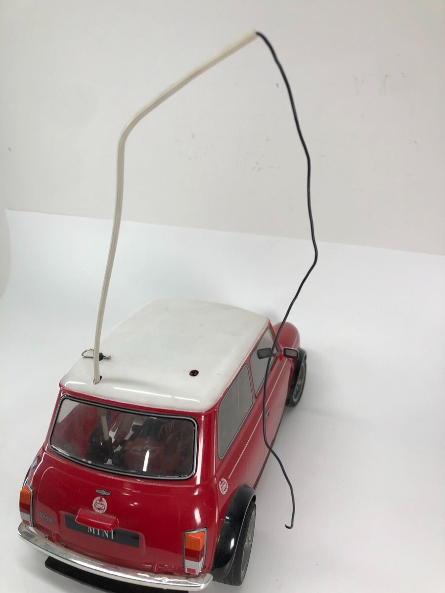 Tamiya 1/10 R/C Rover Mini Cooper Racing Red & White Tamiya 1/10 R/C Rover Mini Cooper Racing Red & White