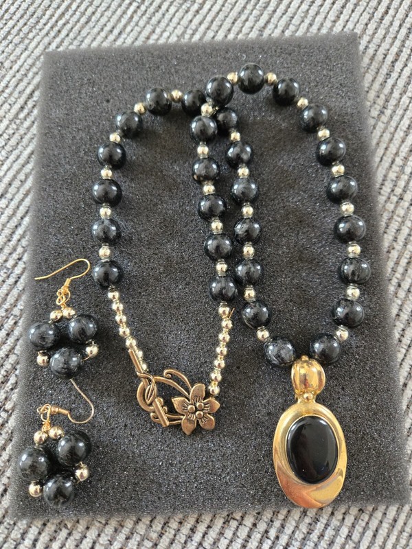 Vintage Necklace & Earrings Set -Black Stone Beads w Gold & Silver Flower Clasp