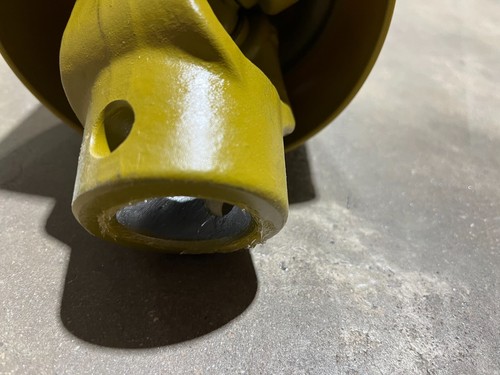 "Línea motriz para cortadores ligeros 1 3/8 con 1/2 perno de cizallamiento por 1 3/8 6 spline 51" - Imagen 3 de 4