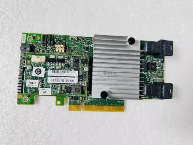 LSI MegaRAID 9362-8i 12Gb 1G SATA3 RAID5/6 =9361-8i+CVM02