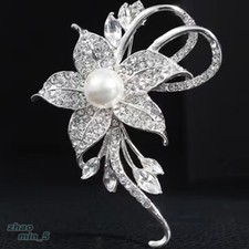 Women's Crystal Flower Brooches Rhinestone Pearl Brooch Pin Wedding Gifts Lapel