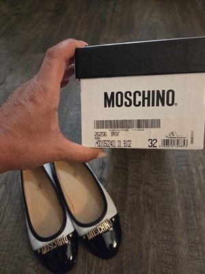 Moschino Women s Black/White Colorblock Ballet Flats Logo Heart Sole EU 32