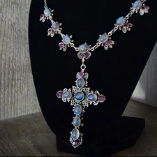 Nicky Butler RETIRED Raj Collection. Labradorite,  Garnet Rhodolite  Necklace