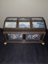 1976 Victorian Style Jewelry Music Box Merle Norman Floral Countryside Untested