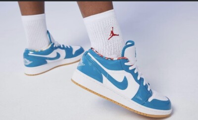 Nike Air Jordan 1 Low SE Cyber Teal - Mens Size 10 Barcelona Retro