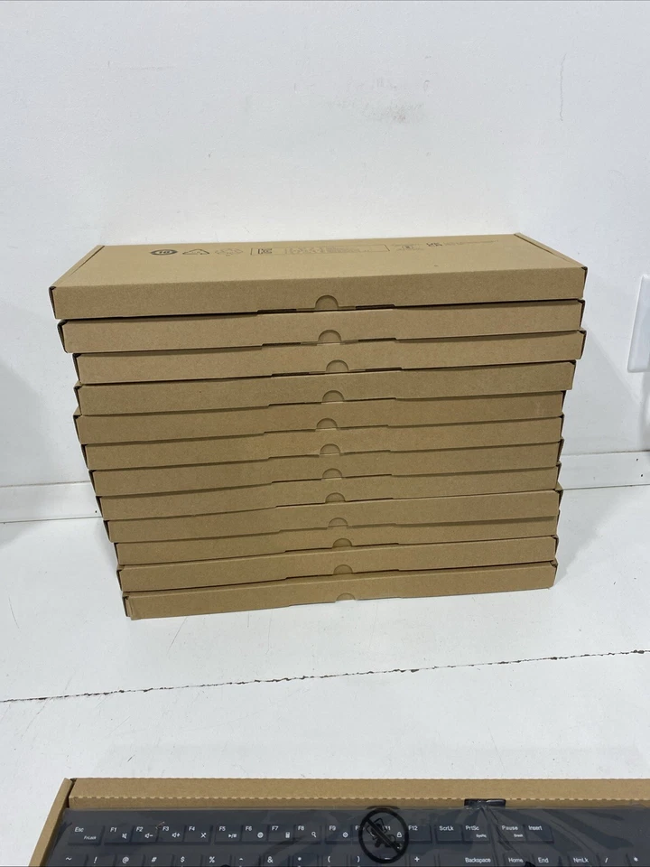 Lenovo KU-1601 Compacto Delgado Con Cable USB Negro Teclado Delgado con Cable NUEVO Lote de 13 Foto 3 de 4