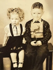 S4 1930-40's Girl Boy Nice Image Kids Portrait Siblings