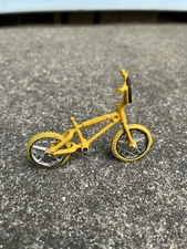 ZEE TOYS RIDGE RIDERS 1986 MONGOOSE BMX Yellow Bicycle Bike Vintage