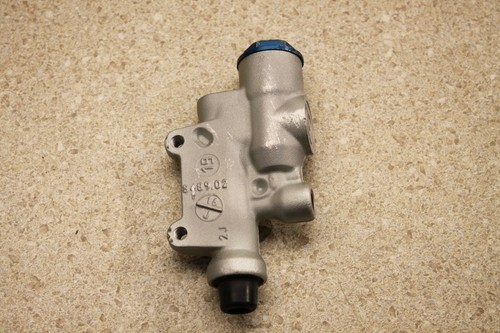 Cilindro maestro de freno trasero KTM Husqvarna 2004-2020 de fábrica 8556 A22 - Imagen 7 de 8