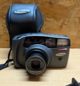 Samsung AF Zoom 105s 35mm Point Shoot Film Camera Tested & Working (Zoom 38-105)