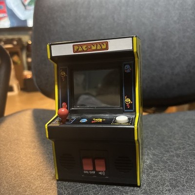  ️ Pac-Man (Works) + Dig Dug Mini Arcade Lot   Basic Fun 2018/2019