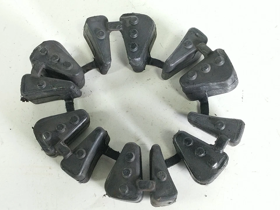 13 каучуков ступицы звездочки привода заднего колеса Triumph Street Triple 675 - Изображение 3 из 4