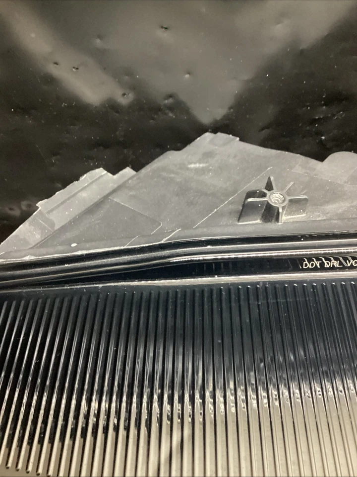 2021-2023 Volkswagen ID4 ID.4 LED Headlight Left Driver Side OEM 11A.941.035.B - Image 4 of 4