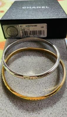 エレガント【CHANEL】年中使えるゴールドバングル 24K Chanel Bangle Silver Gold 2piece set Logo Bracelet Women's