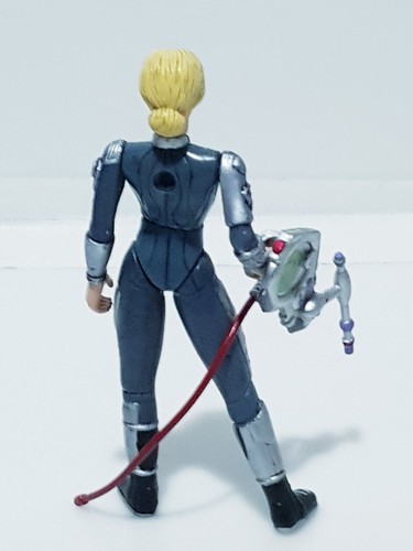 Lost In Space Cryo Suit Dr Judy Robinson And Spider Action Figure Collectable - Picture 8 of 8