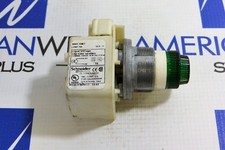 SCHNEIDER ELECTRIC GREEN PUSHBUTTON PILOT LIGHT 9001 KM1 SER H 110-120V