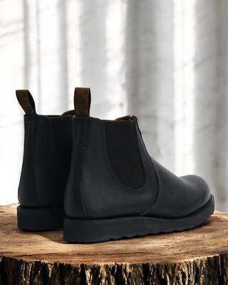【新品・箱付き】RED WING CLSSIC CHELSEAブラック 7D 新品・箱付き】RED WING CLSSIC CHELSEAブラック 7D