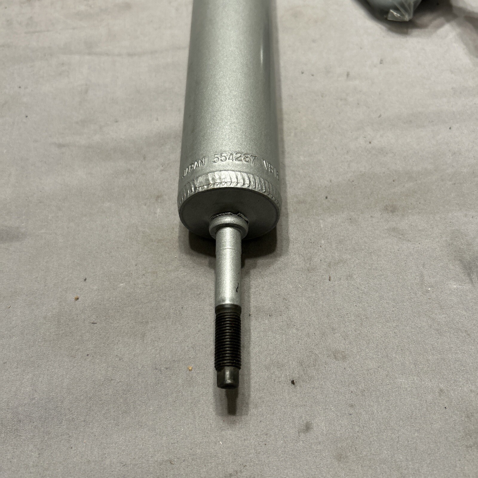 NEW KYB SHOCK STRUT ABSORBER GAS-A-JUST 554287 FOR JAGUAR | eBay