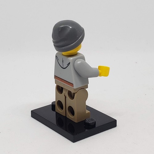 authentic LEGO minifigure Street Skater col057 CMF series 4 no accessories - Picture 2 of 3