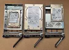 LOT OF 3 DELL ENTERPRISE CLASS 600GB SAS HOT SWAP SERVER DRIVES IN CADDIES